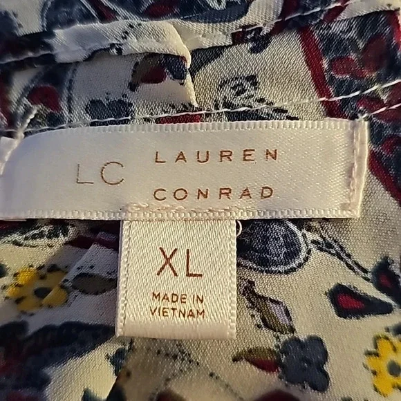 LC Lauren Conrad Back Tie Print Blouse - Picture 5 of 8